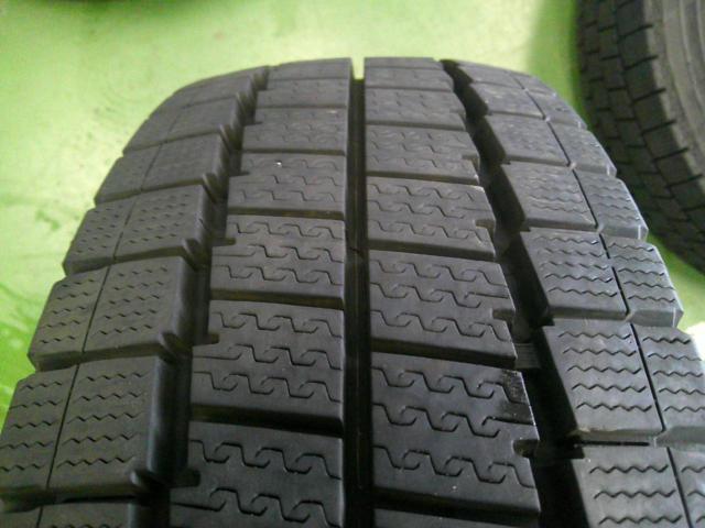 DUNLOP WINTERMAXX LV01 + weds WILD CRUISING NT01