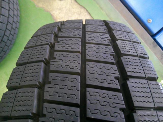 DUNLOP WINTERMAXX LV01 + weds WILD CRUISING NT01