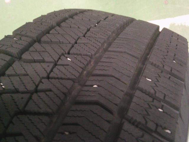 BRIDGESTONE BLIZZAK VRX2 + INTER MILANO VEX SN-10R