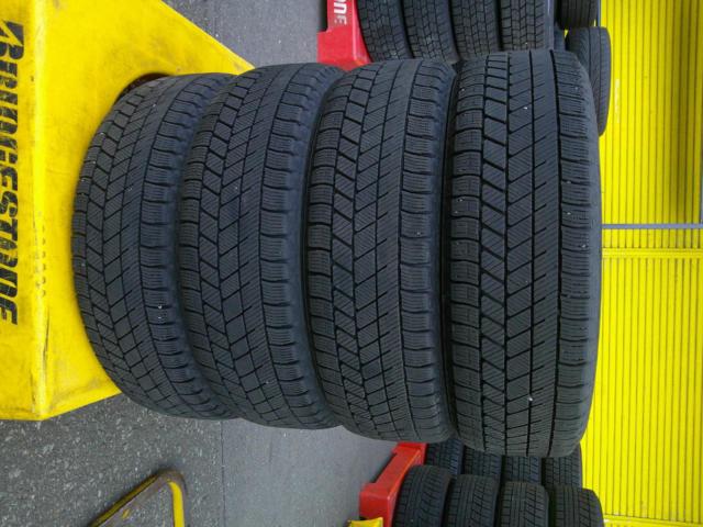 BRIDGESTONE BLIZZAK VRX3 + ホンダ JF3 N-BOXカスタム純正