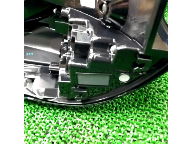 トヨタ純正 ヤリスクロス 10系 テールレンズ 運転席外側のみ