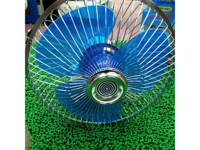 Jet Inoue
MINIRoomFan
8-inch fan