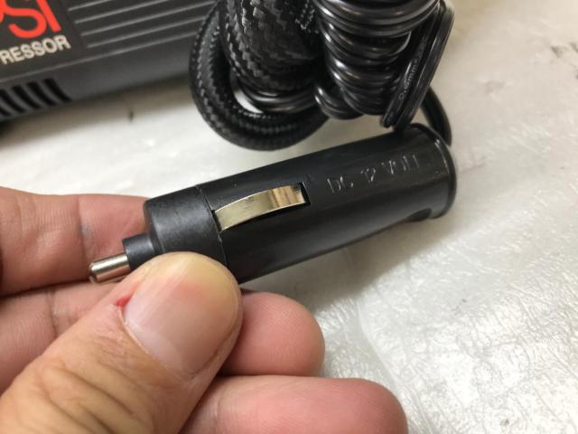 YANASE F-15 エアーコンプレッサー DC12V