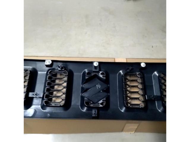 スズキ JB64 ジムニー/JB74 ジムニーシエラ 純正フロントグリル