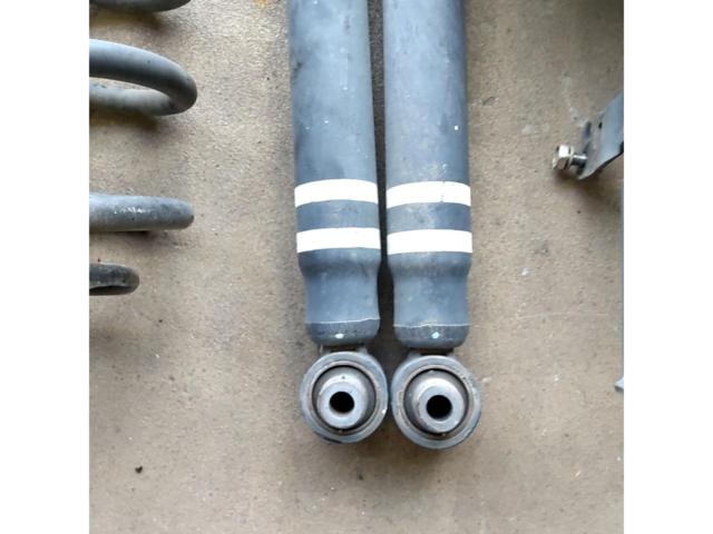 TOYOTA
80 system VOXY
Late genuine suspension kit