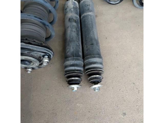 TOYOTA
80 system VOXY
Late genuine suspension kit