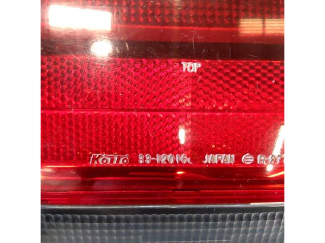 トヨタ純正  テールレンズ +  センターガーニッシュ クレスタ GX81/JZX81  後期