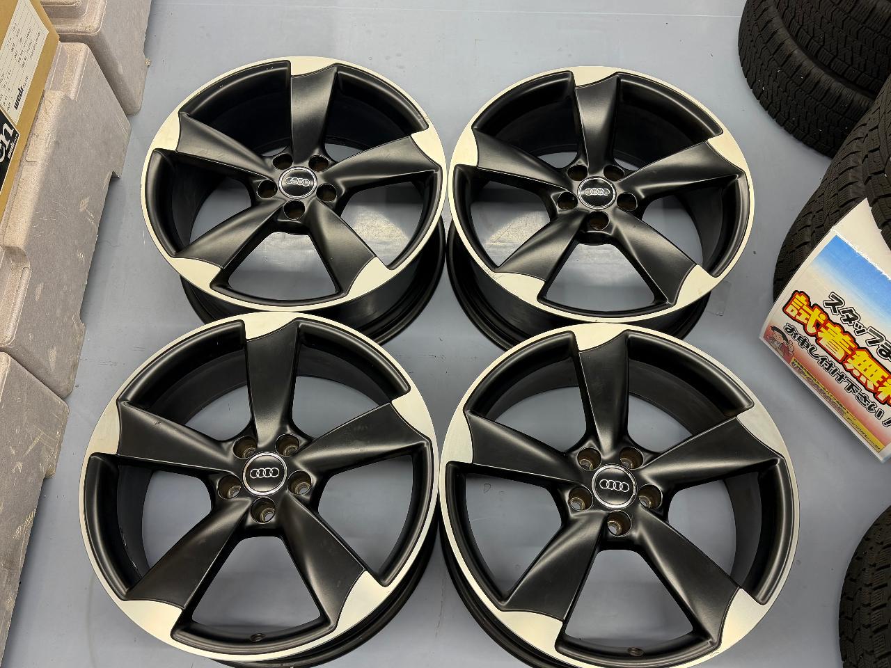 AUDI
RS
Q3
Original wheel