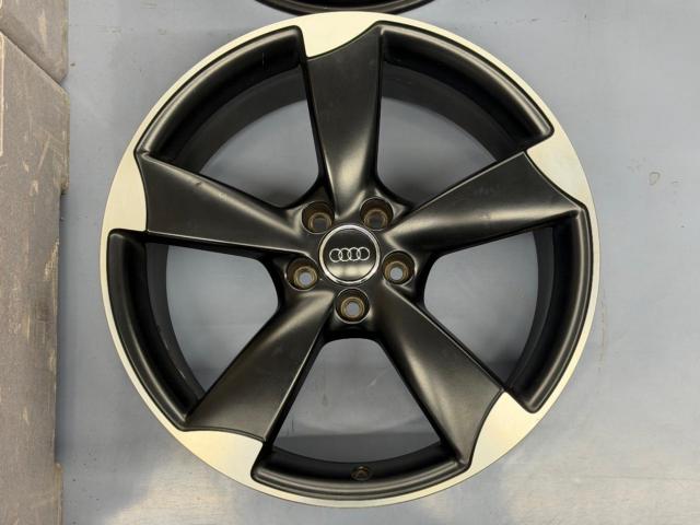 AUDI
RS
Q3
Original wheel