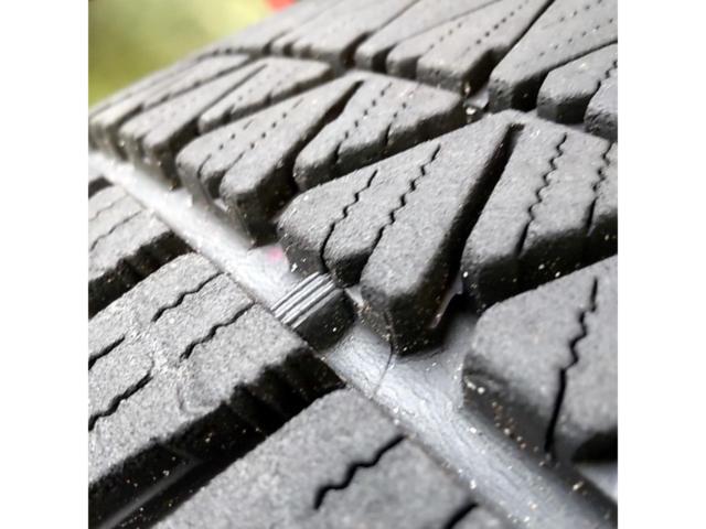 【HOT STUFF(ホットスタッフ)】Exceeder(エクシーダー)  +【BRIDGESTONE】BRIDGESTONE BLIZZAK DM-V3