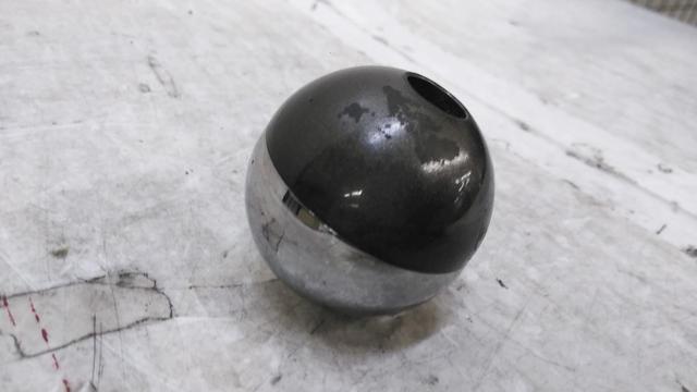 Toyota genuine
Shift knob
