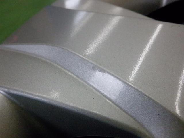 Toyota genuine
Hiace 200 series genuine steel wheels