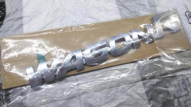 SUZUKI genuine
emblem