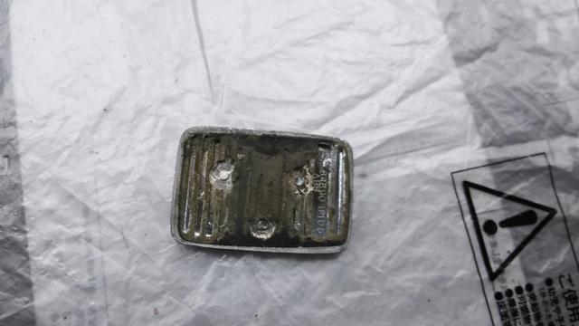 Nissan genuine
Rear trunk emblem
V8