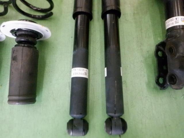 HONDA genuine
Suspension kit
