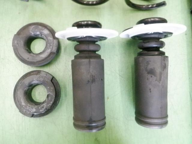 HONDA genuine
Suspension kit