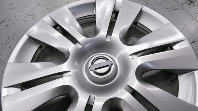 Set of 4 genuine Nissan parts
Wheel cap