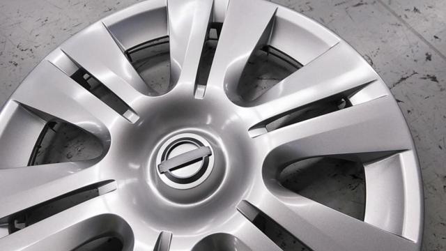 Set of 4 genuine Nissan parts
Wheel cap