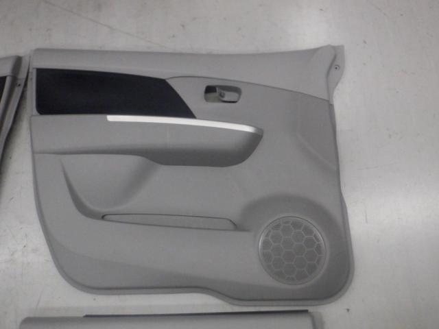 4-piece genuine Suzuki part
Door lining