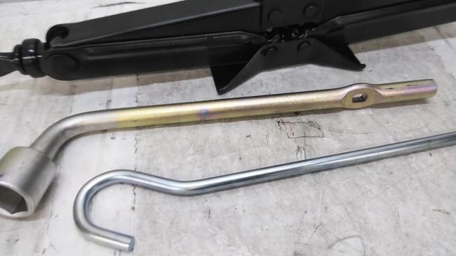 【WG】メーカー不明 パンタグラフジャッキ