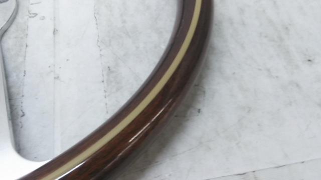 MOMO California WOOD(モモ カリフォルニア ウッド)