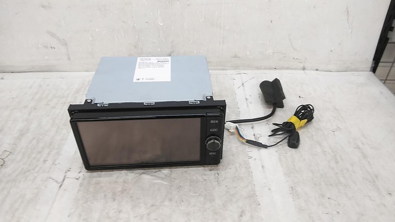 トヨタ純正 NSZT-W66T