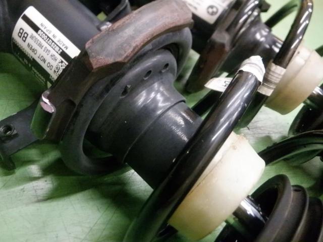 [Front only] Toyota genuine
Suspension kit
