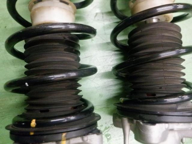 [Front only] Toyota genuine
Suspension kit