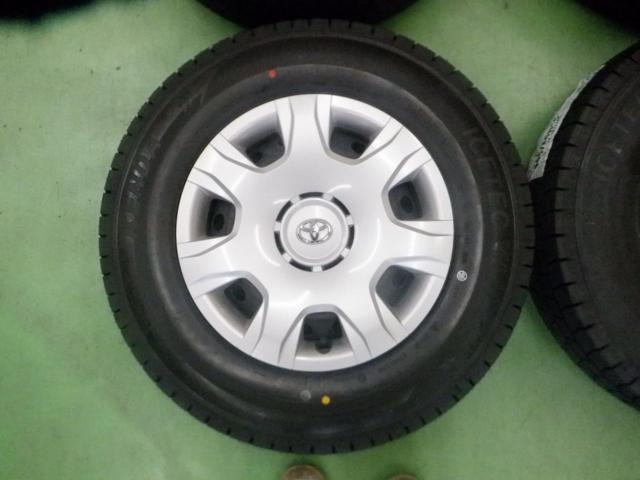 8トヨタ純正(TOYOTA)  ハイエース200系純正スチールホイール  + KENDA(ケンダ) ICETEC VAN’Z WR01