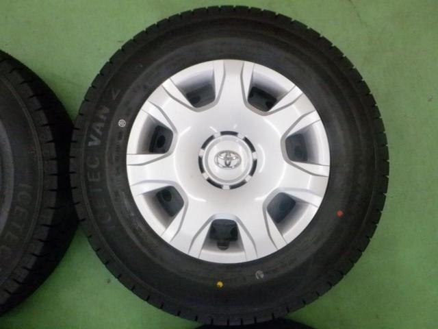 8トヨタ純正(TOYOTA)  ハイエース200系純正スチールホイール  + KENDA(ケンダ) ICETEC VAN’Z WR01