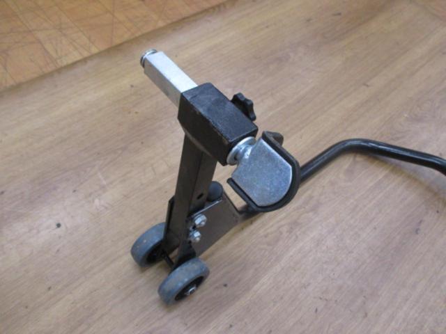 General-purpose Unit
Rear maintenance stand