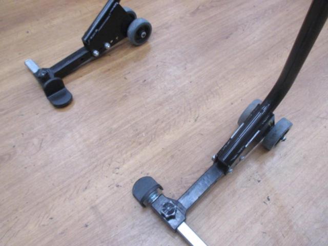 General-purpose Unit
Rear maintenance stand