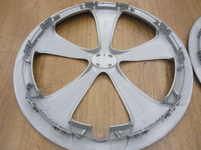 TOYOTA プリウス/ZVW30 後期純正ホイールキャップ