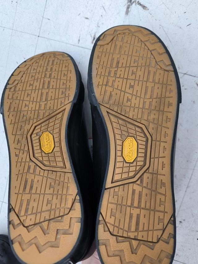 RS
TAICHI
RSS011
Dry master hoop shoes
Size: 26cm
