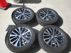 Genuine Nissan parts
Serena
Original wheels + MICHELIN PRIMACY 4