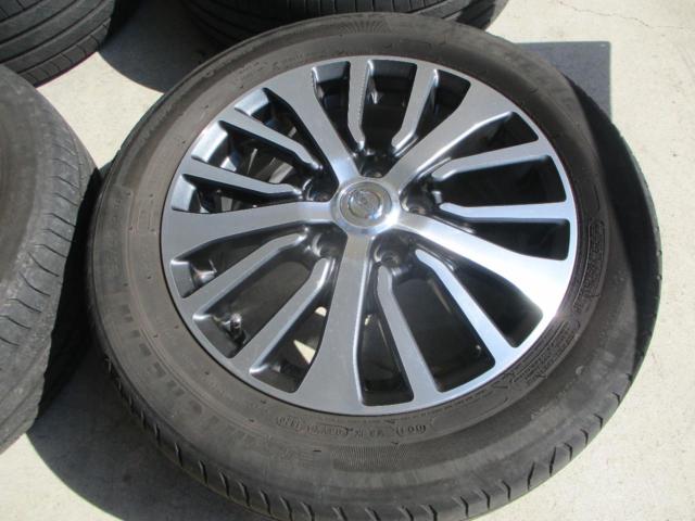 Genuine Nissan parts
Serena
Original wheels + MICHELIN PRIMACY 4
