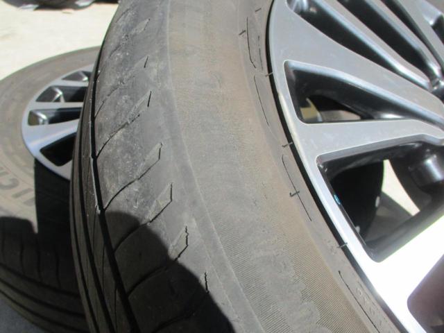 Genuine Nissan parts
Serena
Original wheels + MICHELIN PRIMACY 4