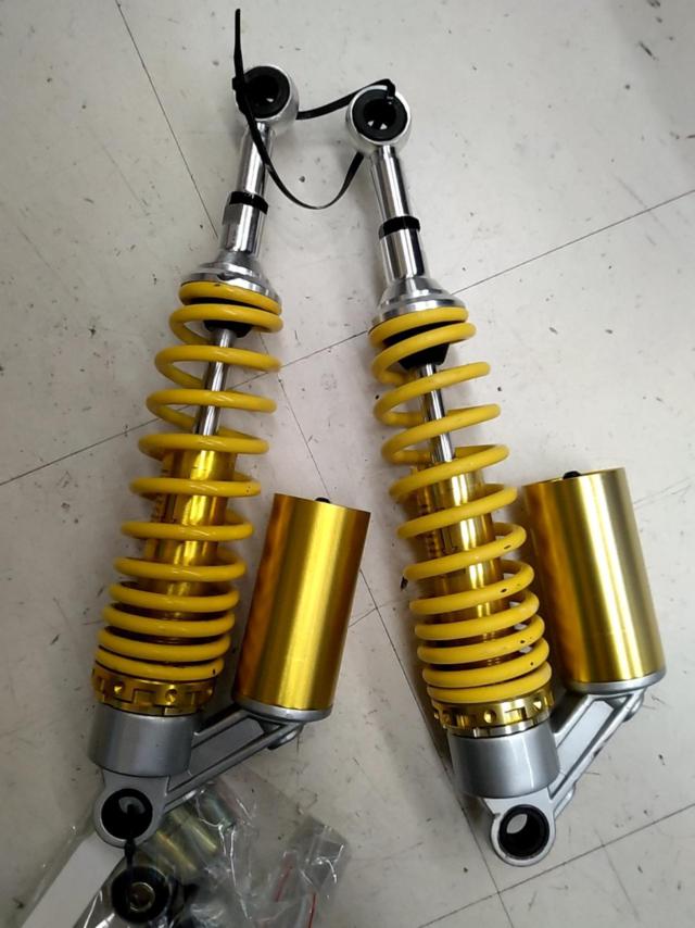 RC タンク別体リアショックサス