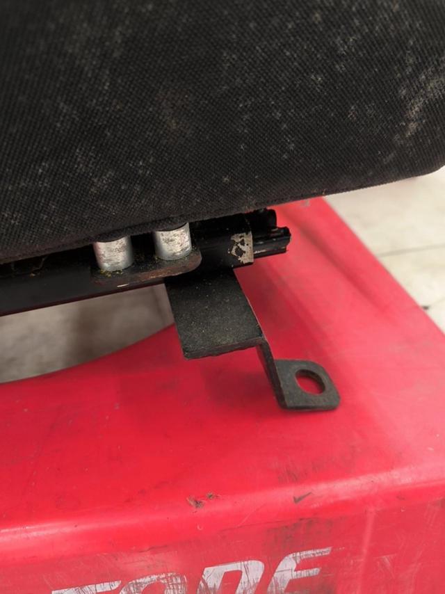 RECARO SR-2 セミバケットシート