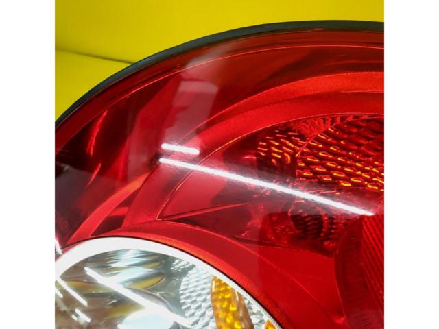 VW(フォルクスワーゲン) ニュービートル/9C/後期 純正テールレンズ【運転席側(RH)】