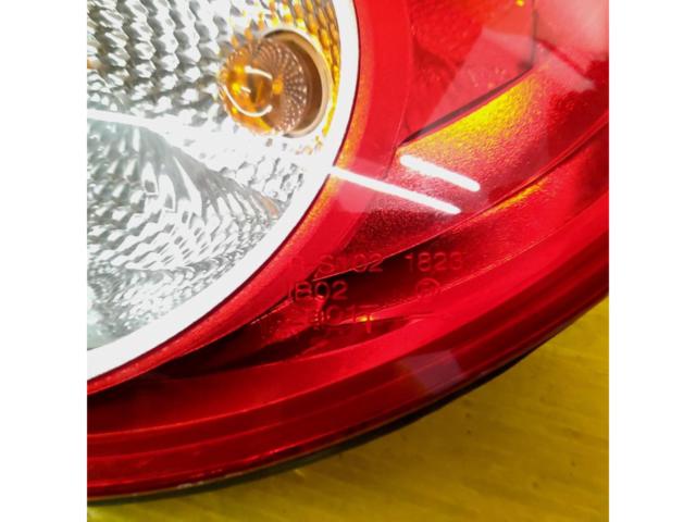 VW(フォルクスワーゲン) ニュービートル/9C/後期 純正テールレンズ【運転席側(RH)】