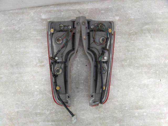 XACTA LEDテールレンズ 左右セット