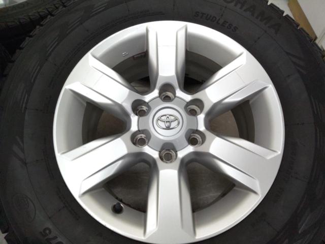 トヨタ純正(TOYOTA)  150系ランドクルーザープラド純正ホイール  + YOKOHAMA(ヨコハマ) iceGUARD G075