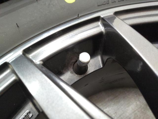 weds(ウェッズ)VELVA(ヴェルヴァ) IGOR + BRIDGESTONE(ブリヂストン)BLIZZAK VRX2 195/65R15