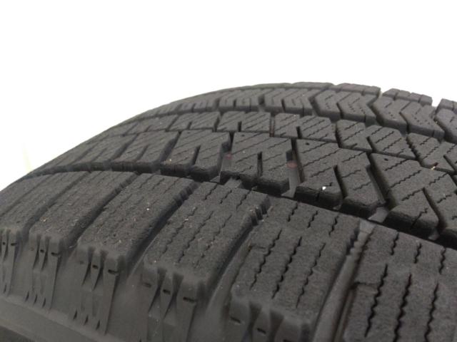 Lehrmeister(レアマイスター) L-F LOUNGE + BRIDGESTONE(ブリヂストン)BLIZZAK VRX2 215/60R17