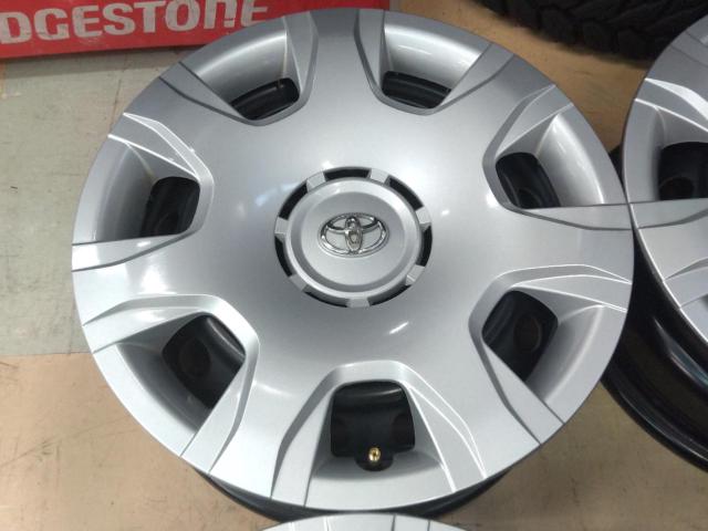 Toyota genuine parts
Hiace 200
Wheels from the 4th generation onwards
