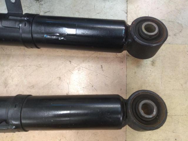 Genuine Toyota 210 Series Crown Royal
Suspension kit/shock absorber