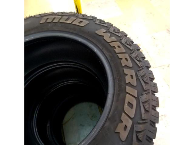 【4本】MONSTA MUD WARRIOR LT215/70R16