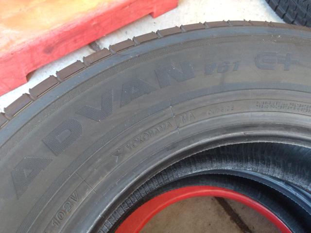 新車外し 【YOKOHAMA】ADVAN V61 225/65R17 2本セット