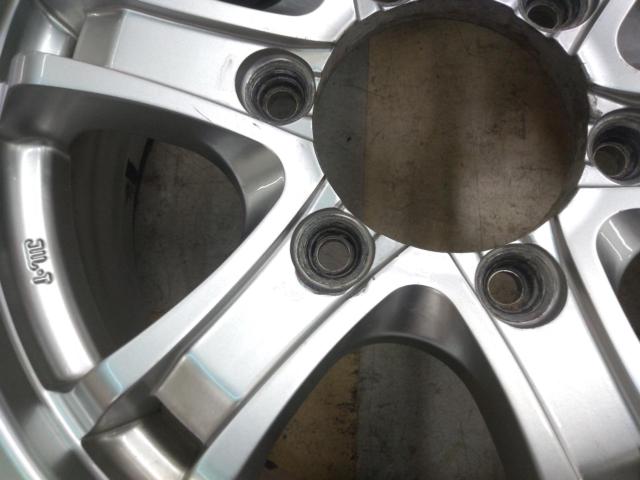 weds (Weds)
KEELER (Keeler)
Wheel
+
KUMHO / MARSHAL
WinTer
PorTran
CW 61
195 / 80R15
107 / 105L
8PR
